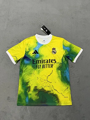 Camisetas especiales de fútbol del Real Madrid 25-26