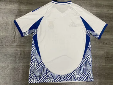 Imagem 2 do álbum Camisolas de futebol do Real Madrid n.º 25-26