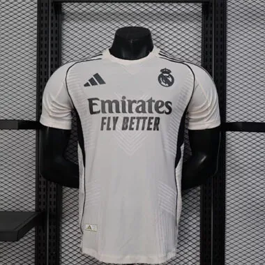 Camisetas de fútbol del Real Madrid, versión especial de jugador, 25-26