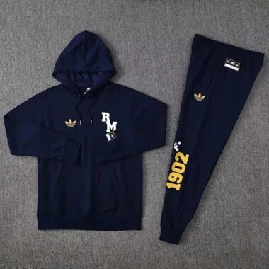 Imagen 3 del álbum Sudaderas con capucha y chaquetas del Real Madrid 25-26