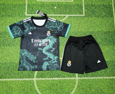 25-26 Camisolas de futebol especiais para crianças do Real Madrid
