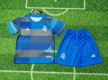 25-26 Camisolas de futebol do Real Madrid para crianças