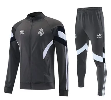 Imagem 2 do álbum 25-26 Real Madrid Jackets