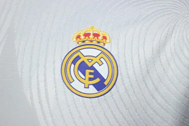 Imagem 5 do álbum 21-22 Real Madrid Home Retro Soccer Jerseys