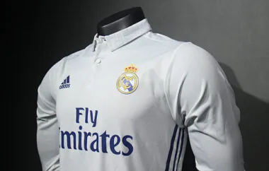 16-17 Real Madrid Home Retro Soccer Jerseys Albumbild 3