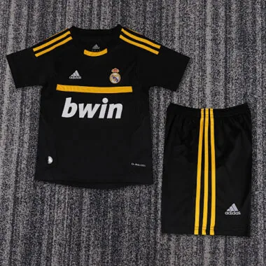 11-12 Real Madrid Goalkeeper Kids