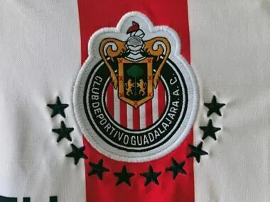 Afbeelding 3 van album Chivas-voetbalshirts in retrostijl uit 2001 (thuis)