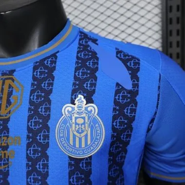 26–27 Chivas-Fußballtrikots (Dritttrikot-Version) Albumbild 12