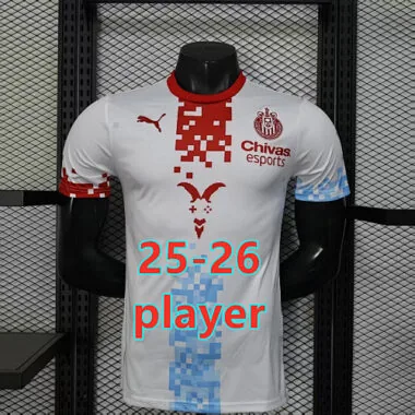 25–26 Chivas Fußballtrikots in der „Special Player“-Version Albumbild 10
