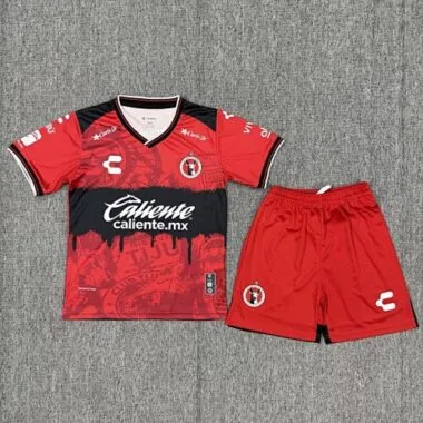 Portada del álbum Camisetas de fútbol infantil de Tijuana Home, n.º 25-26