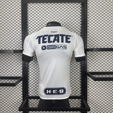 Image 2 de l’album Maillots de football 25-26 « À l’extérieur à Monterrey » (version joueur)