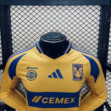Image 4 de l’album Maillots de football à manches longues Tigres 24-25 (à domicile)
