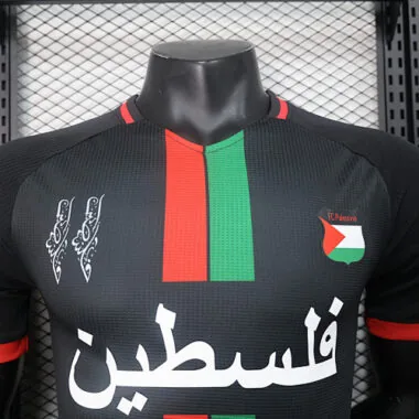 Imagem 3 do álbum Camisolas de futebol da seleção da Palestina de 2024, versão de treino