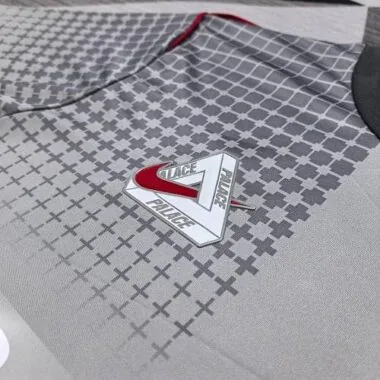 Imagen 3 del álbum 2026 England Special Soccer Jerseys