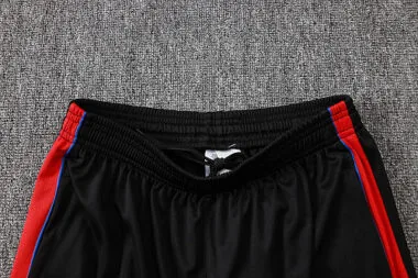 Immagine 4 dell’album 26-27 Paris Long Sleeve tracksuit