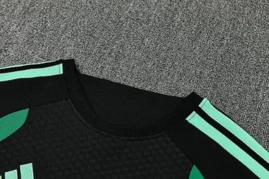 Imagen 4 del álbum 2026 Mexico Training Soccer Suit