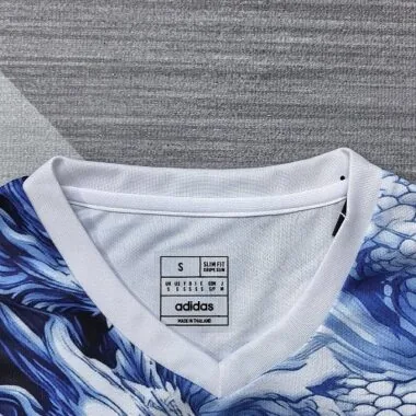Afbeelding 5 van album Speciale voetbalshirts voor Japan 2026