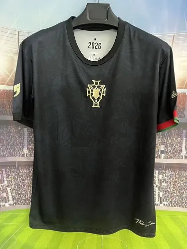 26-27 Voetbalshirts van Portugal