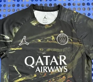 Immagine 2 dell’album 25-26 Paris Soccer Jerseys