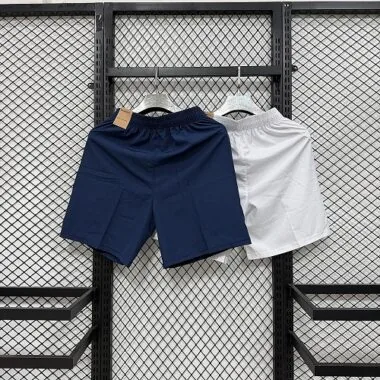 Immagine 2 dell’album 26-27 Paris shorts