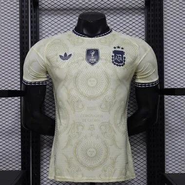 26–27 Argentinien – Fußballtrikots in der „Special Player“-Version