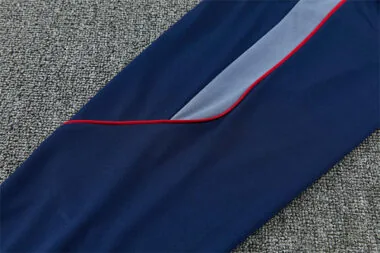 Afbeelding 15 van album 2026 England Long Sleeve tracksuit