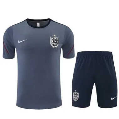 Afbeelding 2 van album 26-27 England Training Soccer Suit