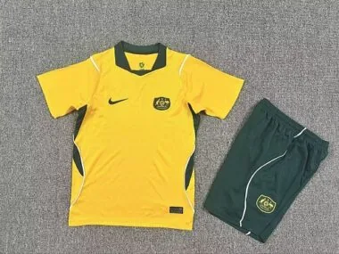 26–27 Australien Heimtrikots für Kinder (Fußball)