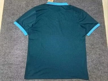 Imagen 2 del álbum Camisetas especiales de fútbol de Brasil, n.º 26 y 27
