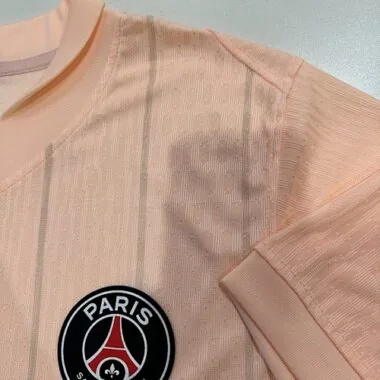 Immagine 7 dell’album 26-27 Paris Player Version Soccer Jerseys