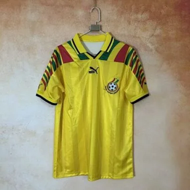 26–27 Ghana-Fußballtrikots