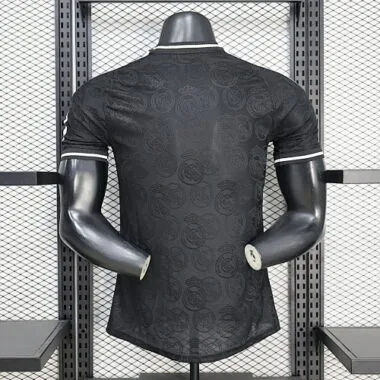 Imagen 5 del álbum Camisetas de fútbol del Real Madrid, versión especial de jugador, 26-27