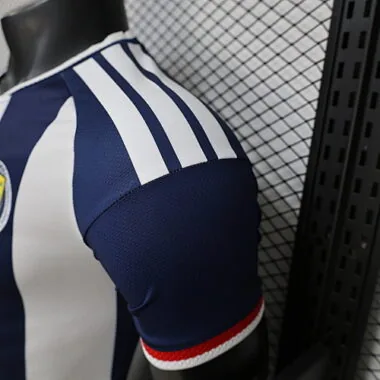 Immagine 2 dell’album 2026 Wales Special Player Version Soccer Jerseys