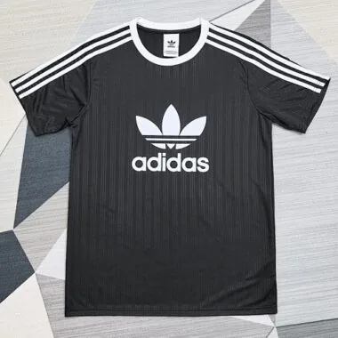 26-27 Adidas T-shirt