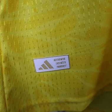 Imagen 4 del álbum 2026 Colombia Home Player Version Soccer Jerseys