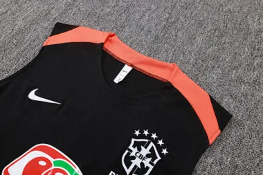 Immagine 5 dell’album 2026 Brazil Vest tracksuit