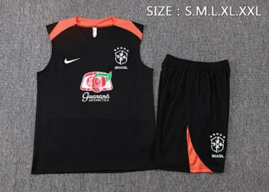 Immagine 13 dell’album 2026 Brazil Vest tracksuit