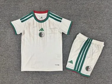 25-26 Algerije: voetbalshirts voor kinderen (thuis)
