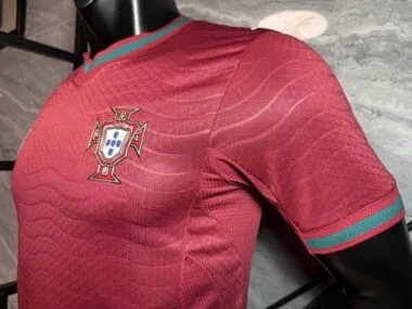 Immagine 4 dell’album 2026 Portugal Home Player Version Soccer Jerseys