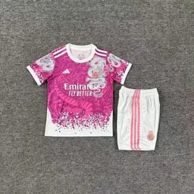 25-26 Maglie da calcio speciali per bambini del Real Madrid