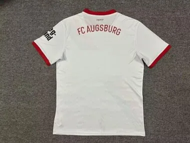 Afbeelding 2 van album 25-26 Augsburg thuisvoetbalshirts