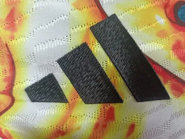 Image 2 de l’album 2025 Japan Special Player Version Soccer Jerseys