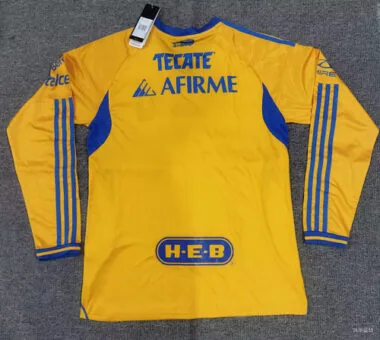 Image 2 de l’album Maillots de football à manches longues « Tigres » pour enfants, tailles 25-26