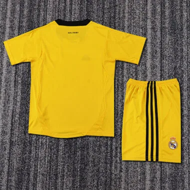 Imagem 12 do álbum 11-12 Real Madrid Goalkeeper Kids Soccer Jerseys