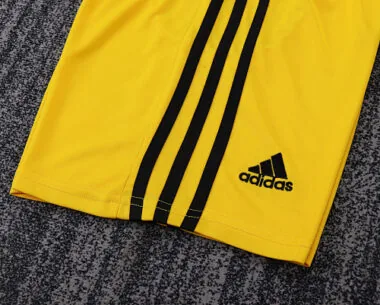 Imagem 13 do álbum 11-12 Real Madrid Goalkeeper Kids Soccer Jerseys