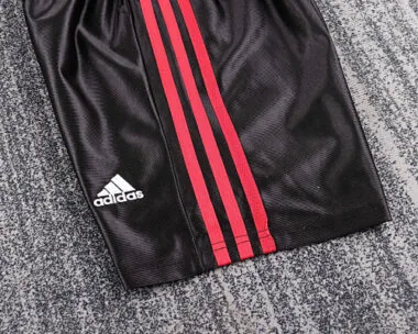 Imagen 2 del álbum 98-99 AC Milan Third Kids Soccer Jerseys