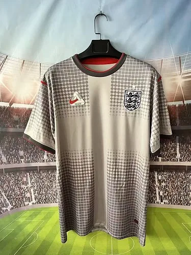 26-27 Engelse trainingsshirts voor voetbal