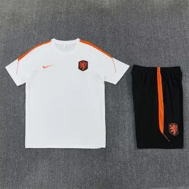 Imagen 4 del álbum 26-27 Netherlands Training Soccer Suit