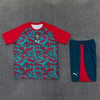 Immagine 11 dell’album 26-27 Portugal Training Soccer Suit