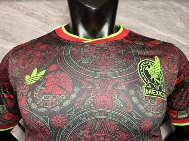 Imagen 4 del álbum Camisetas de fútbol de la selección de México 2026, versión especial para jugadores